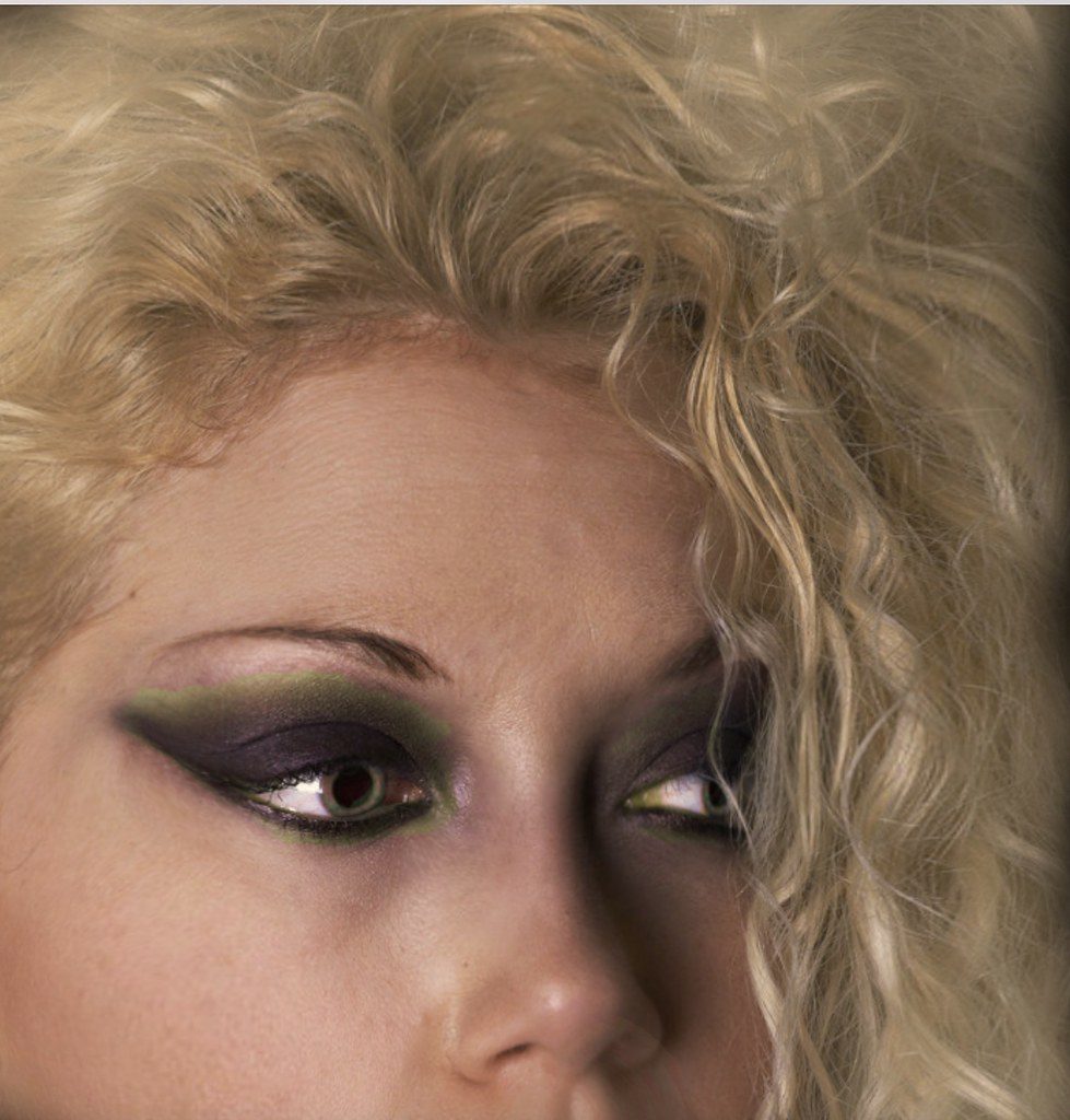 Soft glam for a winter reception